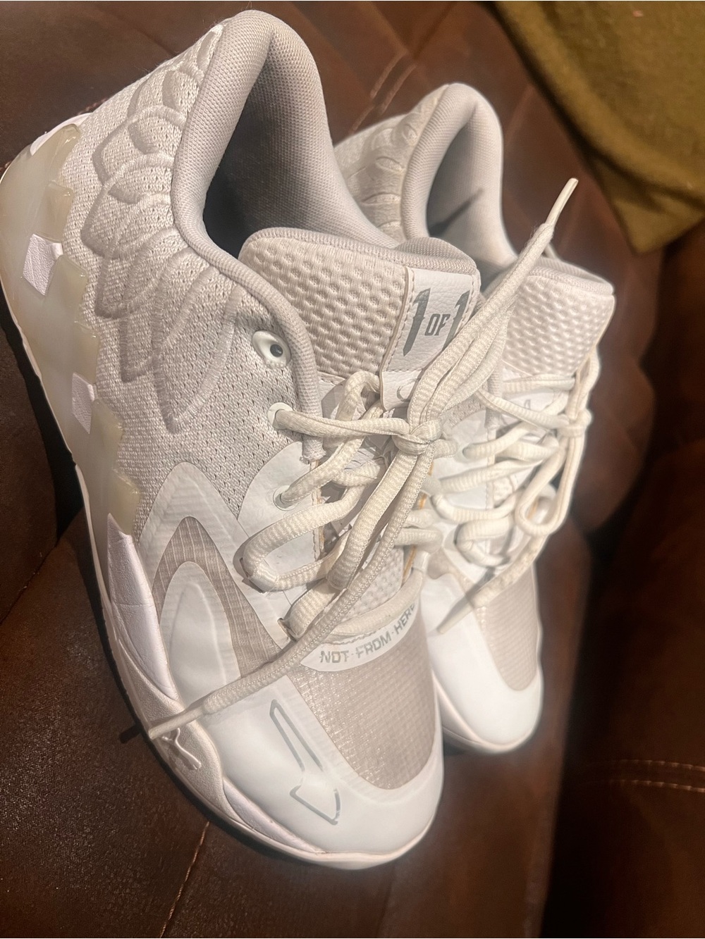 Puma Men's White and Light Gray Athletic Sneakers